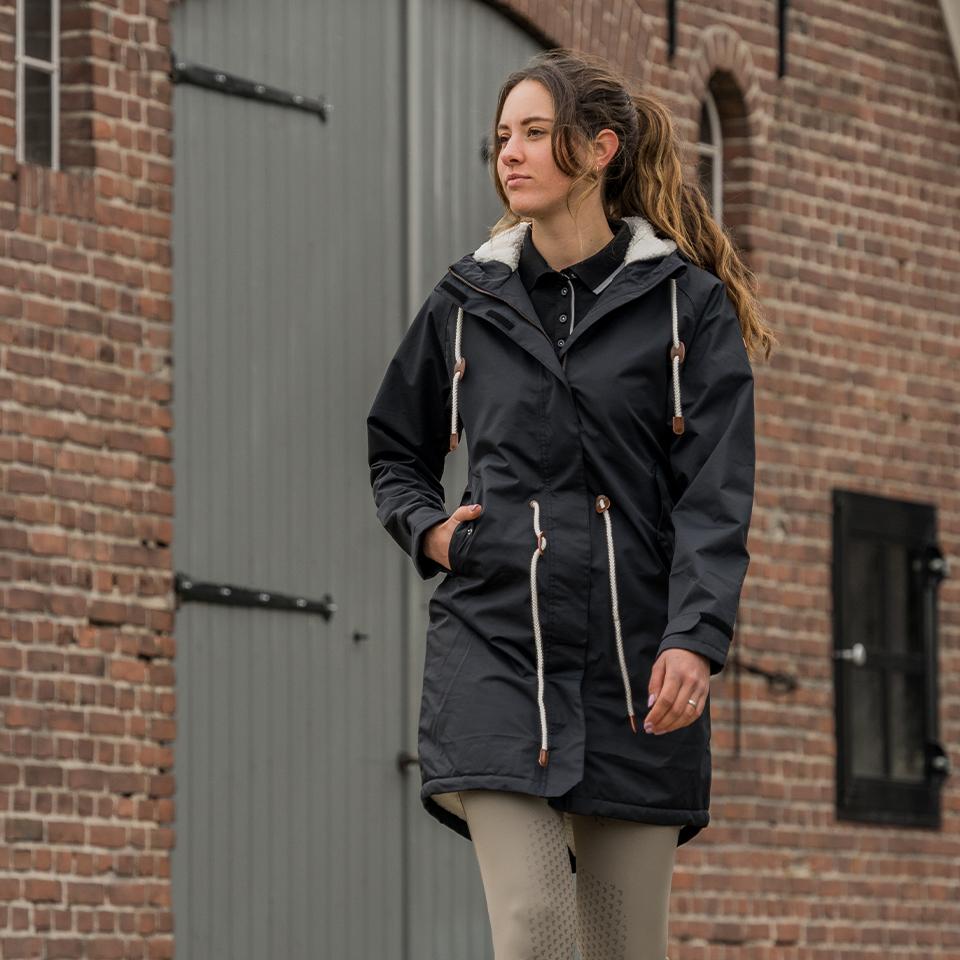 Alternative view of RAIN PARKA RIVER