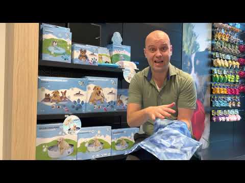 Alternative view of CoolPets Premium Cooling Mat M